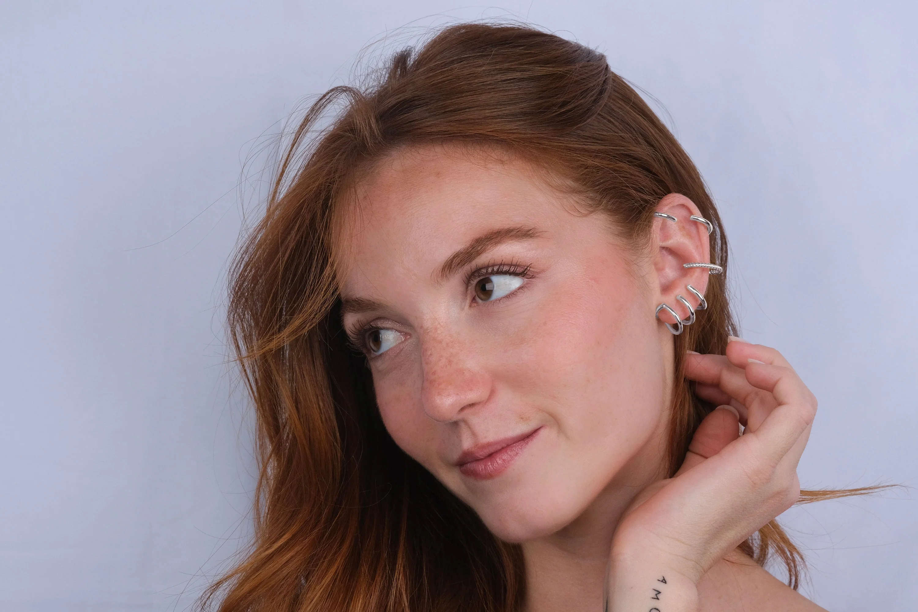 Multi Hoops Ear Cuff - Image 7